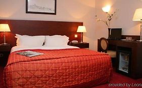 Hotel Ibis Styles Bourg La Reine Exterior photo