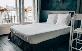 Hotel Luxia Paris Exterior photo